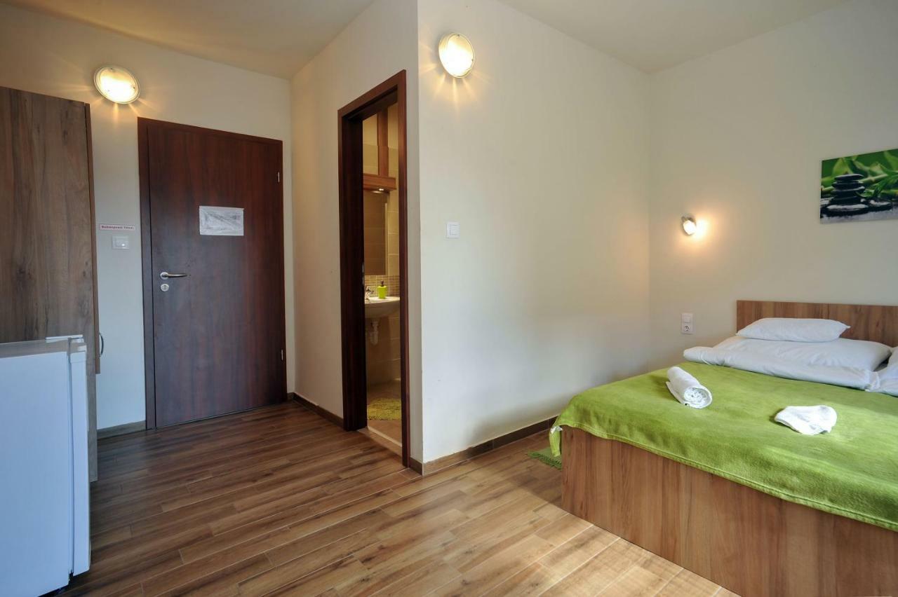 Cserkeszem Panzio Maison d'hôtes Cserkeszőlő